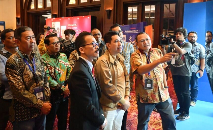 Calon Wakil Gubernur DKI Jakarta nomor urut 2, Dr. Ir. Kun Wardana Abyoto, MT, menghadiri acara National Cybersecurity Connect 2024 (NCC 2024) di Hotel Bidakara, Pancoran, Jakarta Selatan, Selasa (8/10/2024).