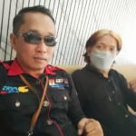 Konferensi pers terkait enam laporan polisi mandul di Kantor Advokad Peradi Bersatu Jalan Bawakaraeng Kota Makassar, Selasa (15/10/2024).