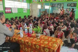 Polres Takalar sosialisasikan keselamatan berlalu lintas kepada siswa Jambore di SD Soreang, (30/10/2024).