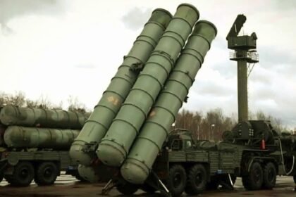 Sistem pertahanan udara canggih Rusia S-400. (@GlobeEyeNews/ho)