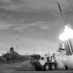 Sistem dan pasukan anti rudal Terminal High Altitude Area Defense (THAAD) diluncurkan, dalam foto selebaran yang tidak bertanggal ini dari Badan Pertahanan Rudal AS. (rts/ho/mediapesan)