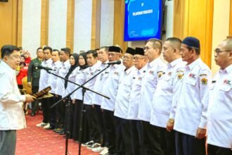 Jusuf Kalla melantik pengurus PMI Sulawesi Tenggara, (28/10/2024).