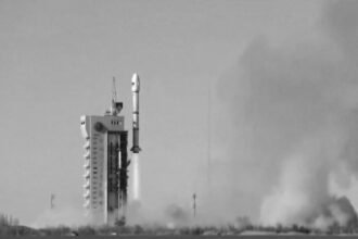 Satelit PIESAT-2 dari pusat peluncuran satelit Jiuquan di Tiongkok, (11/11/2024). (rt/ho)