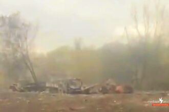 Serangan terhadap peralatan militer Ukraina dan beberapa truk logistik telah hancur, (17/11/2024). (slavyangrad/ho/mp)