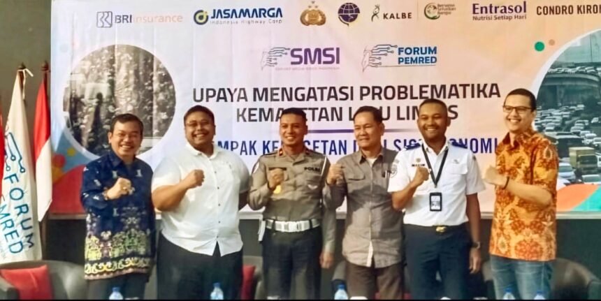Forum Pemred SMSI menggelar diskusi perdana dengan tema: Upaya Mengatasi Problematika Kemacetan Lalu Lintas, Dampak Kemacetan dari Sisi Ekonomi, Rabu (20/11/2024) di Hall Dewan Pers, Jakarta.