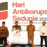 Peringatan Hari Anti Korupsi Sedunia (Hakordia) 2024, Kolase: Kapolda Sulsel Irjen Pol. Yudhiawan Raih KPK Award di Gedung Merah Putih Komisi Pemberantasan Korupsi (KPK), Jakarta, Senin (9/12/2024).