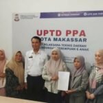 Mediasi berlangsung konstruktif, dihadiri oleh kedua belah pihak, perwakilan UPTD PPA Kota Makassar, dan Yayasan Kartika XX Hasanuddin.