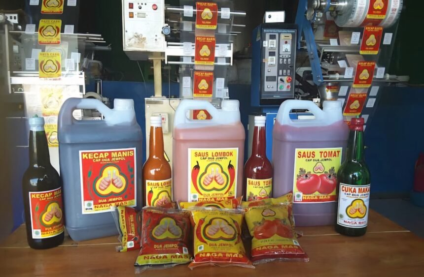 UD. Naga Mas, produsen kecap Dua Jempol di Kabupaten Gowa, Sulawesi Selatan.