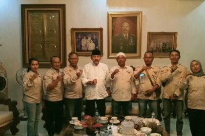 Ketua DPD GWI bersama pengurus bersilaturahmi ke rumah Dewan Penasehat GWI. (Dok. GWI/HO)