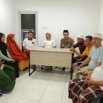 Bhabinkamtibmas Pulau Kodingareng aktif sambangi warga. (bara)