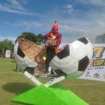 Pembukaan turnamen sepak bola Puncak Ternak (Punter) Cup I di Lapangan HM Piabang Salokaraja, Desa Pattondonsalu, Kecamatan Maiwa, Jumat (10/1/2025). (foto/tim/mp/enrekang)