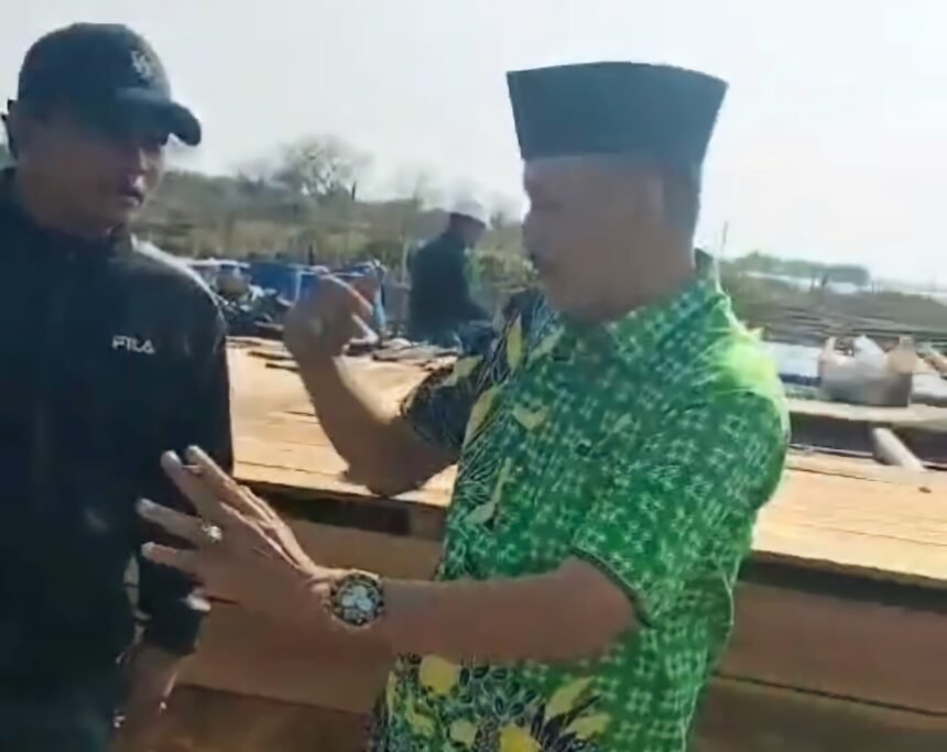 Klarifikasi Kepala Desa Kohod terkait isu pemagaran laut di Kabupaten Tangerang. 