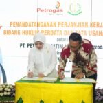 Kejati Jatim kerjasama hukum dengan PT. Petrogas Jatim Utama, (20/1/2025). (wakomindo/ho)