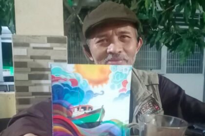 Muhammad Amir Jaya terbitkan buku puisinya "Mengaji Ombak Tanadoang," (26/1/2025). (Ist.)