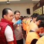 Polrestabes Makassar amankan 15 tersangka kasus sabu, (29/1/2025).