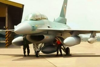 Jet tempur generasi ke-4 F-16BM Block 15 Falcon STAR-eMLU.