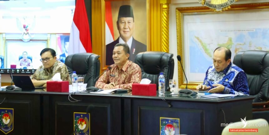 BSKDN Kemendagri dorong kemudahan perizinan usaha, (3/1/2024). (Dok. Kemendagri/HO)