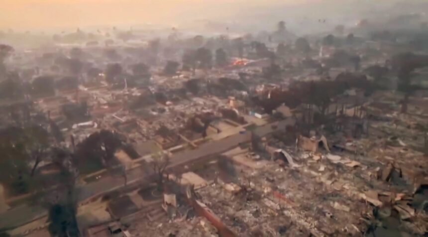 Los Angeles hancur total dan seluruh lingkungan jadi abu, (10/1/2025). (@Megatron_ron/HO)