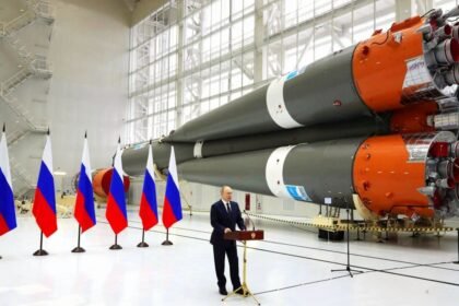 Presiden Rusia Vladimir Putin membuat pernyataan tentang kemampuan rudal oreshnik yang mampu tahan panas matahari. 