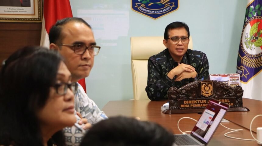 Ditjen Bina Bangda Kemendagri menggelar rapat membahas penanganan perlintasan sebidang kereta api di daerah.