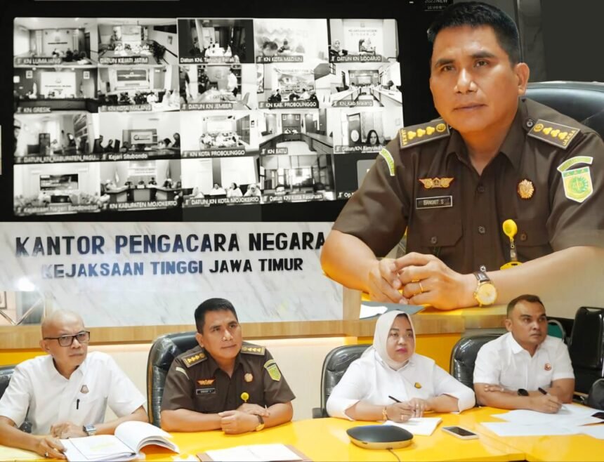 Kejaksaan Tinggi (Kejati) Jawa Timur menggelar Monitoring dan Evaluasi (Monev) kinerja Bidang Perdata dan Tata Usaha Negara (Datun) secara virtual selama dua hari, Senin-Selasa (11-12 Februari 2025). (Kejati Jatim/Wakomindo/HO)
