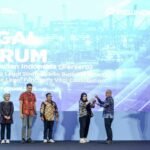 Pelindo Regional 4 meraih penghargaan Best Law Service di Pelindo Legal Forum 2025.