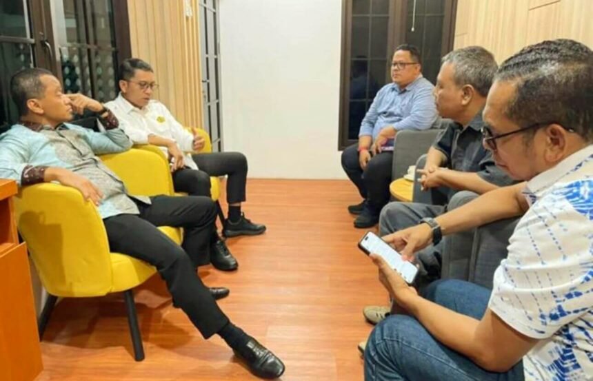 Dinamika di Badan Pengelolaan Migas Aceh (BPMA): Pertemuan sejumlah tokoh dengan Menteri Energi dan Sumber Daya Mineral (ESDM) Bahlil Lahadalia.
