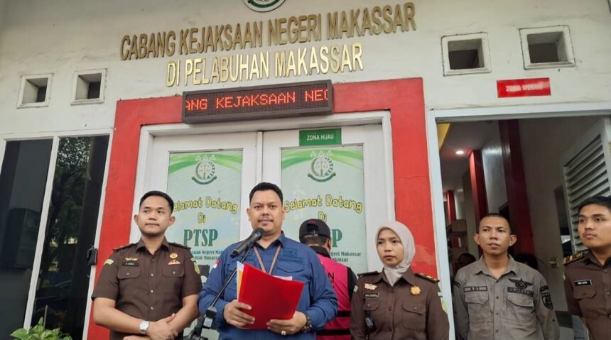 Kasus dugaan korupsi proyek pembangunan Smart Toilet di Kecamatan Sangkarrang.