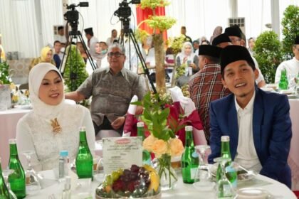Acara buka puasa bersama menyambut bulan suci Ramadhan 1446 H di halaman Kantor Kejaksaan Tinggi Jawa Timur (Kejati Jatim) pada Selasa sore lalu, 4 Maret 2025.
