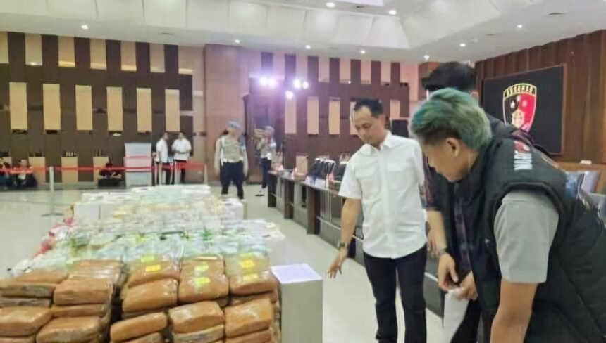 Dalam dua bulan Mabes Polri ungkap 4,1 ton narkotika, 9.586 pelaku ditangkap, Maret 2025.