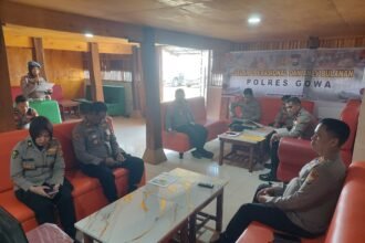 Polres Gowa bersama Polsek jajaran menggelar kegiatan Gelar Operasional (GO) dan Analisa Evaluasi (Anev) bulanan di Permandian Lambiria, (15/3/2025). (maspolgo/ho/mp)