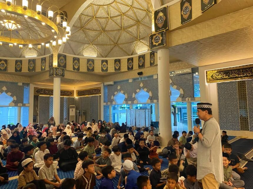 Pembukaan Athirah Jelajah Ramadan 1446 H di Masjid Fatimah Bukit Baruga, (17/3/2025).