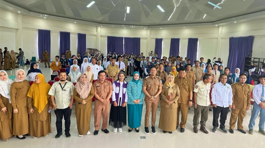 Bupati dan Ibu Bupati Enrekang hadiri musrenbang anak di Aula Dispustaka Enrekang pada Selasa (18/3/2025).