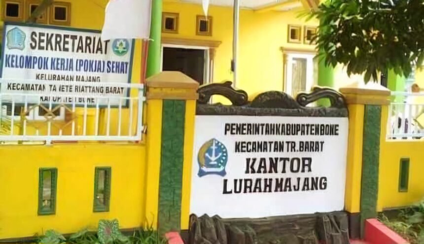 Kelurahan Majang, Kecamatan Tanete Riattang Barat, Kabupaten Bone, Sulawesi Selatan.