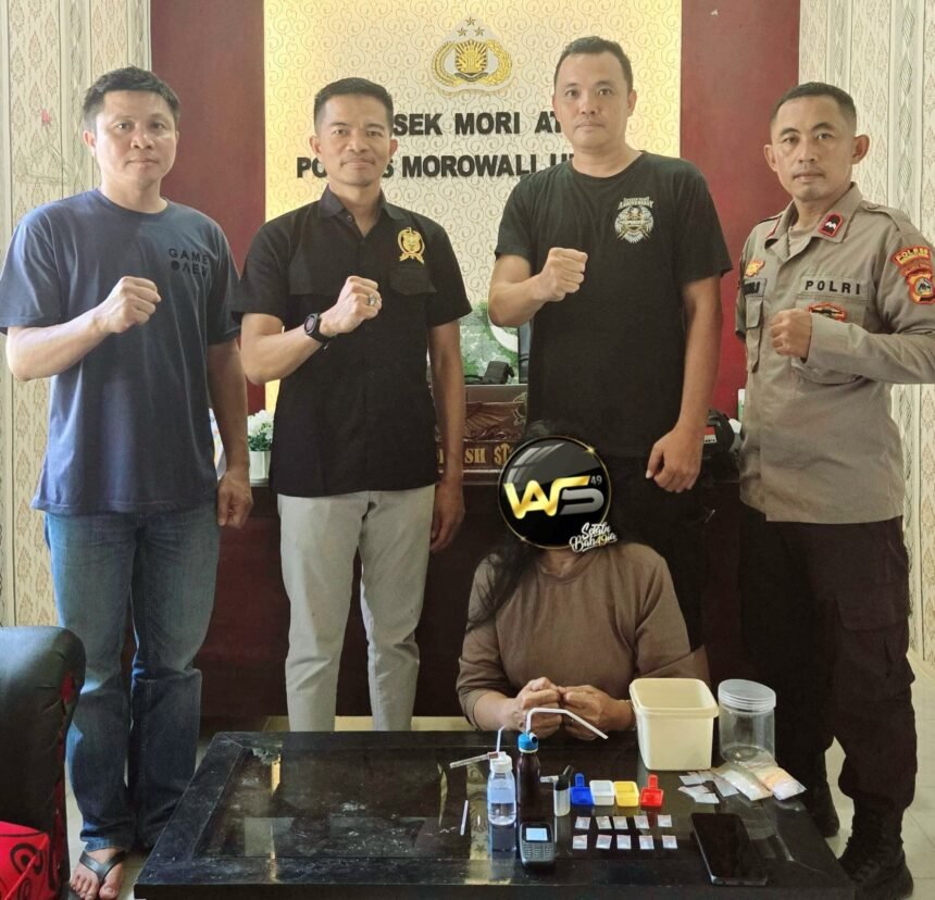 Kapolsek Mori Atas ringkus pasutri yang diduga menjadi bandar sabu, (23/3/2025).