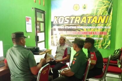 Babinsa Koramil 18/Kalijambe jalin sinergi dengan PPL, (24/3/2025). (ak/ho/mp)