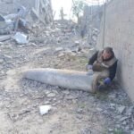 Departemen teknik bahan peledak melakukan netralisir sisa peluru yang tak meledak di Gaza, (10/3/2025). (qsm/ho/mp)
