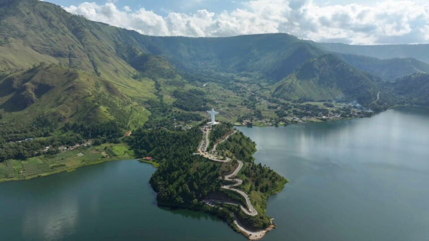 Jelajahi Keindahan Sumatera Lewat Jalan Tol Trans Sumatera (JTTS).