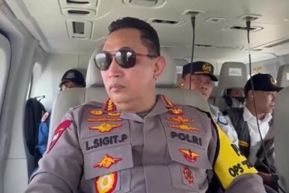 Kapolri di udara pantau arus balik Lebaran 2025. 