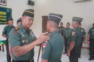 Dandim 0724/Boyolali pimpin upacara kenaikan pangkat 48 personel TNI, (9/4/2025).