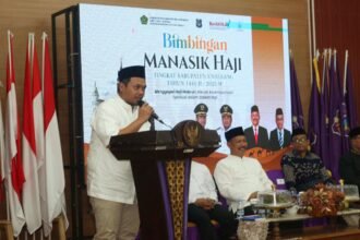 Wakil Bupati Enrekang, Andi Tenri Liwang La Tinro, secara resmi membuka kegiatan Bimbingan Manasik Haji tingkat Kabupaten Enrekang.