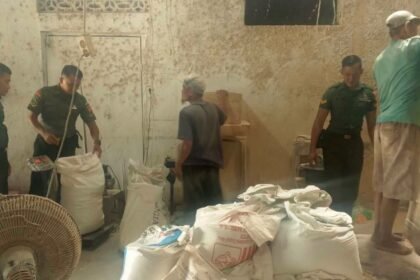 Babinsa Kalimacan tinjau stok beras di penggilingan, (17/4/2025).