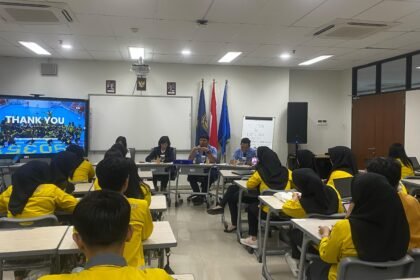 Poltekpar Makassar menggelar Kuliah Umum bahas wisata kapal laut, (17/4/2025).