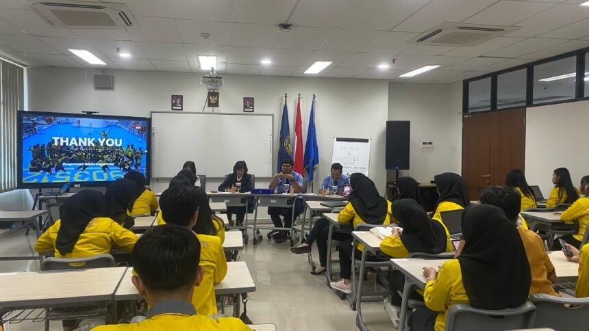 Poltekpar Makassar menggelar Kuliah Umum bahas wisata kapal laut, (17/4/2025).