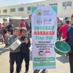 Aksi nyata DMI lawan kelaparan di tengah blokade, Gaza Utara, (18-19/4/2025) | Sumber: Relawan Dewan Masjid Indonesia (DMI).