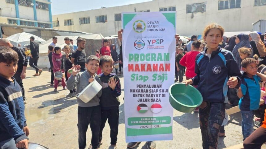 Aksi nyata DMI lawan kelaparan di tengah blokade, Gaza Utara, (18-19/4/2025) | Sumber: Relawan Dewan Masjid Indonesia (DMI).