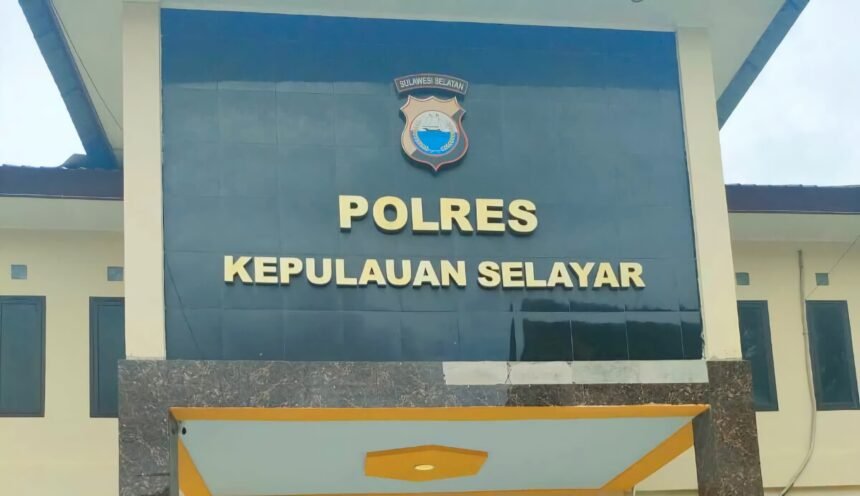 Kepolisian Resor Kepulauan Selayar.
