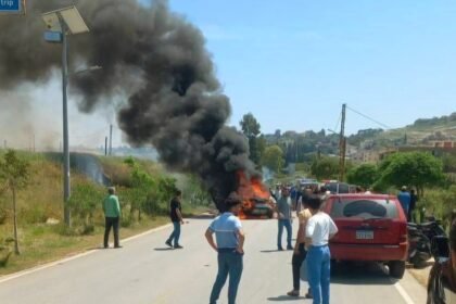 Serangan udara Israel hantam mobil di Lebanon Selatan, (20/4/2025). (qudsn/ho/mp)