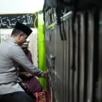 Kapolres Gowa ziarah ke makam Syekh Yusuf di Kelurahan Katangka, Kecamatan Somba Opu, Kabupaten Gowa, Jumat (25/4/2025).