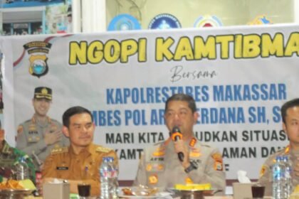 Kapolrestabes Makassar gelar dialog komunitas: Ngopi Curhat Kamtibmas, (28/4/2025).